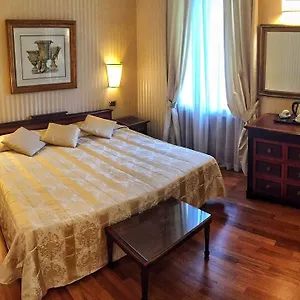 Hotel Cecil, Rom